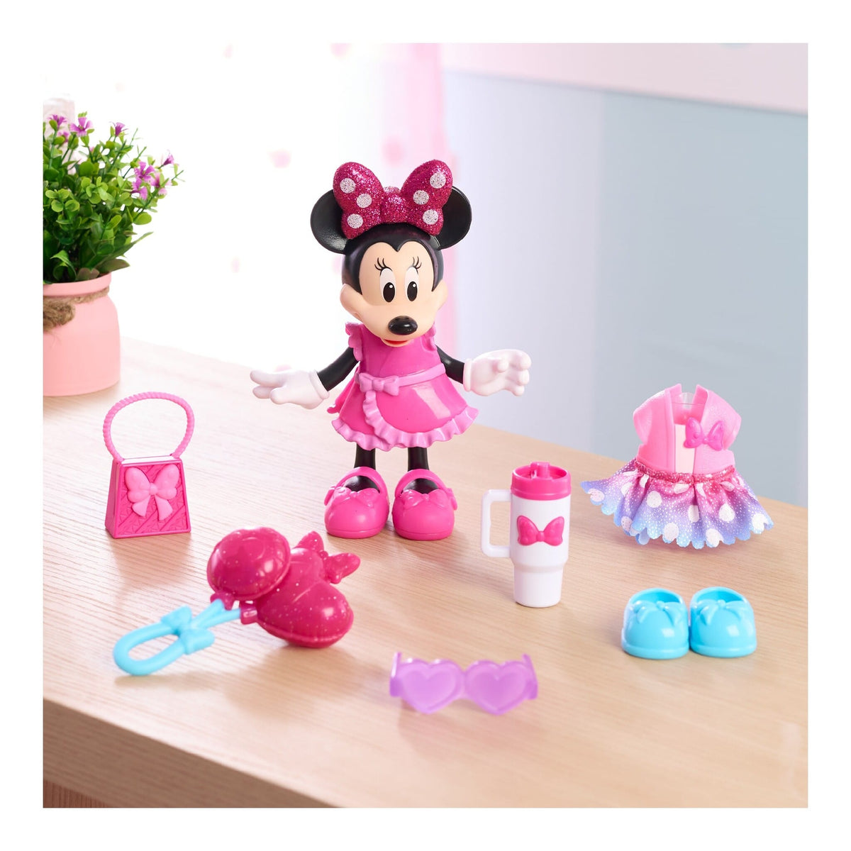MINNIE MOUSE FABULOUS FASHION DOLL 88367 JUST PLAY