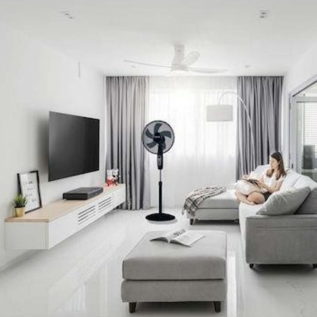 Crystal Home Air Comfort 40cm 40W Pedestal Fan Black
