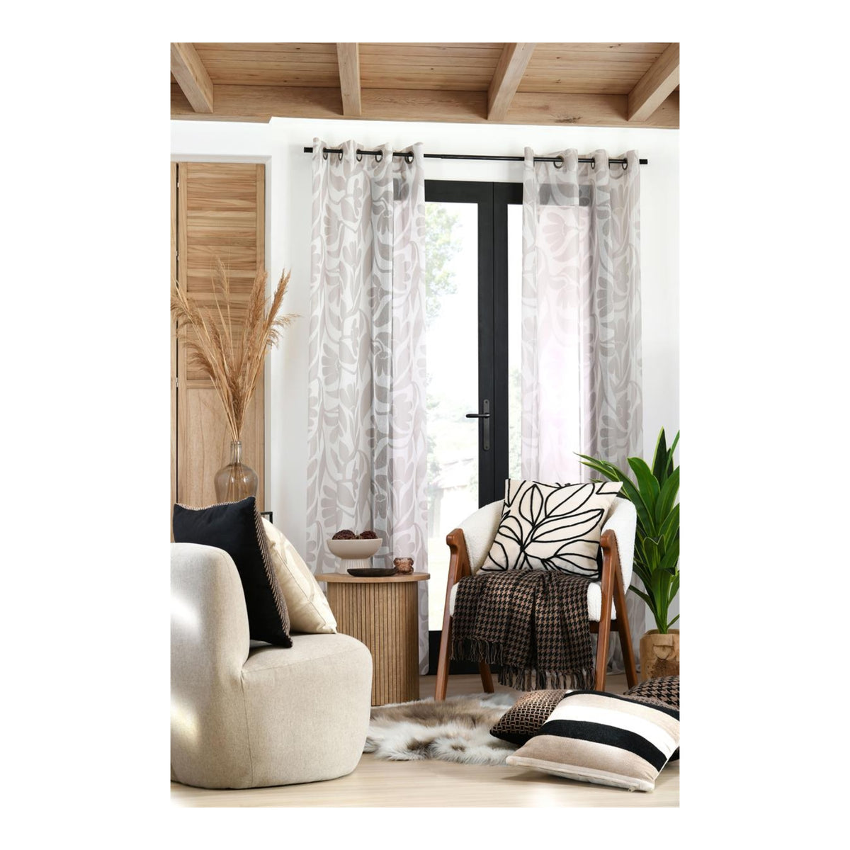 STOF Oslo Throw, Black, 130x150cm - THROWS/BLANKETS - Beattys of Loughrea