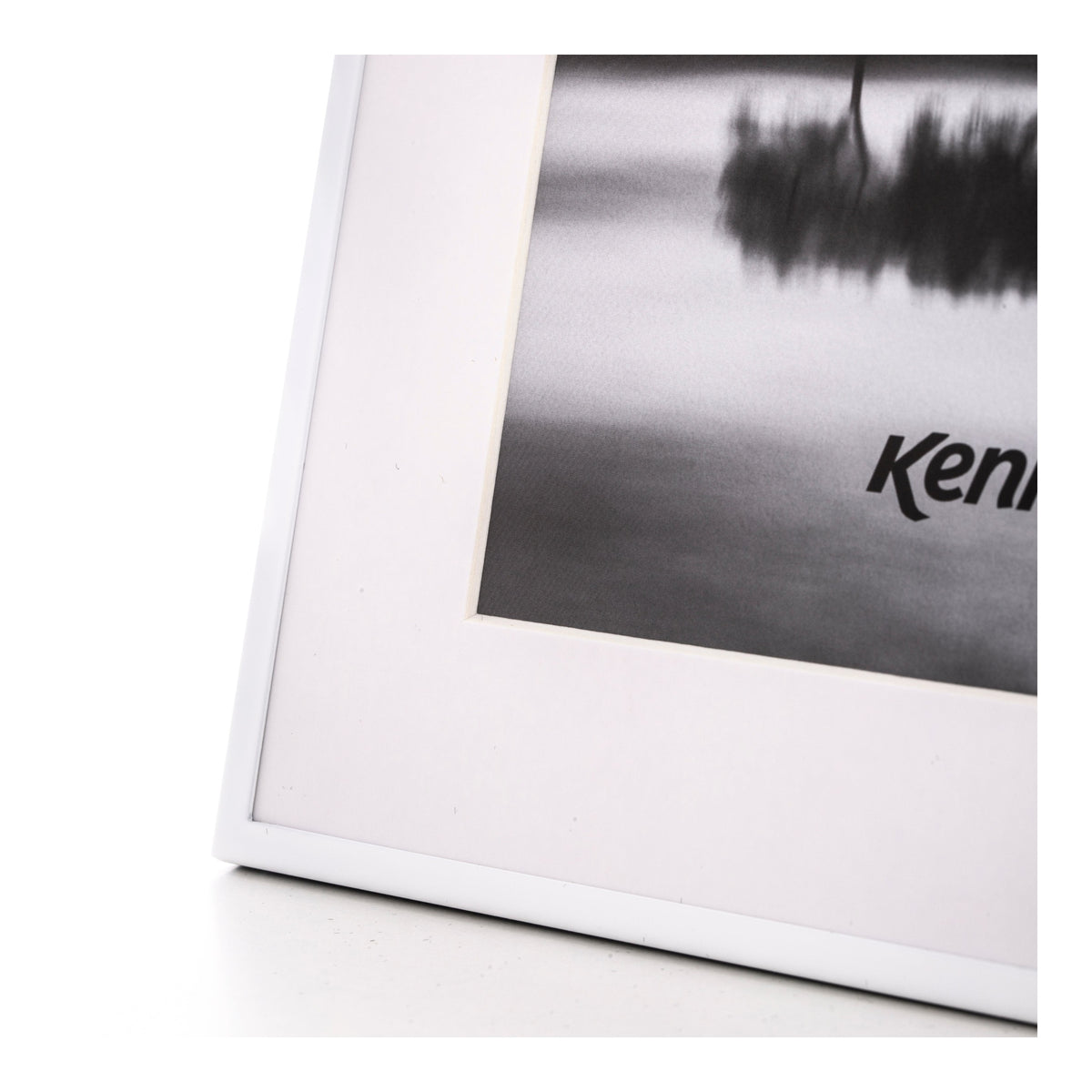 Kenro Avenue White Photo Frame, 8x6in with 6x4in Mat