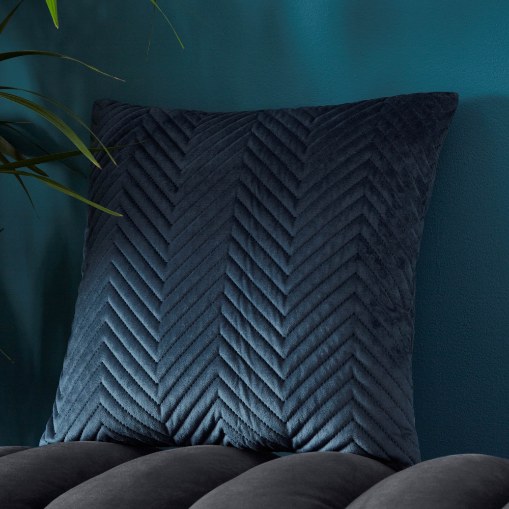 PINSONIC FILLED CUSHION NAVY 43X43CMS XPINVEL43KF