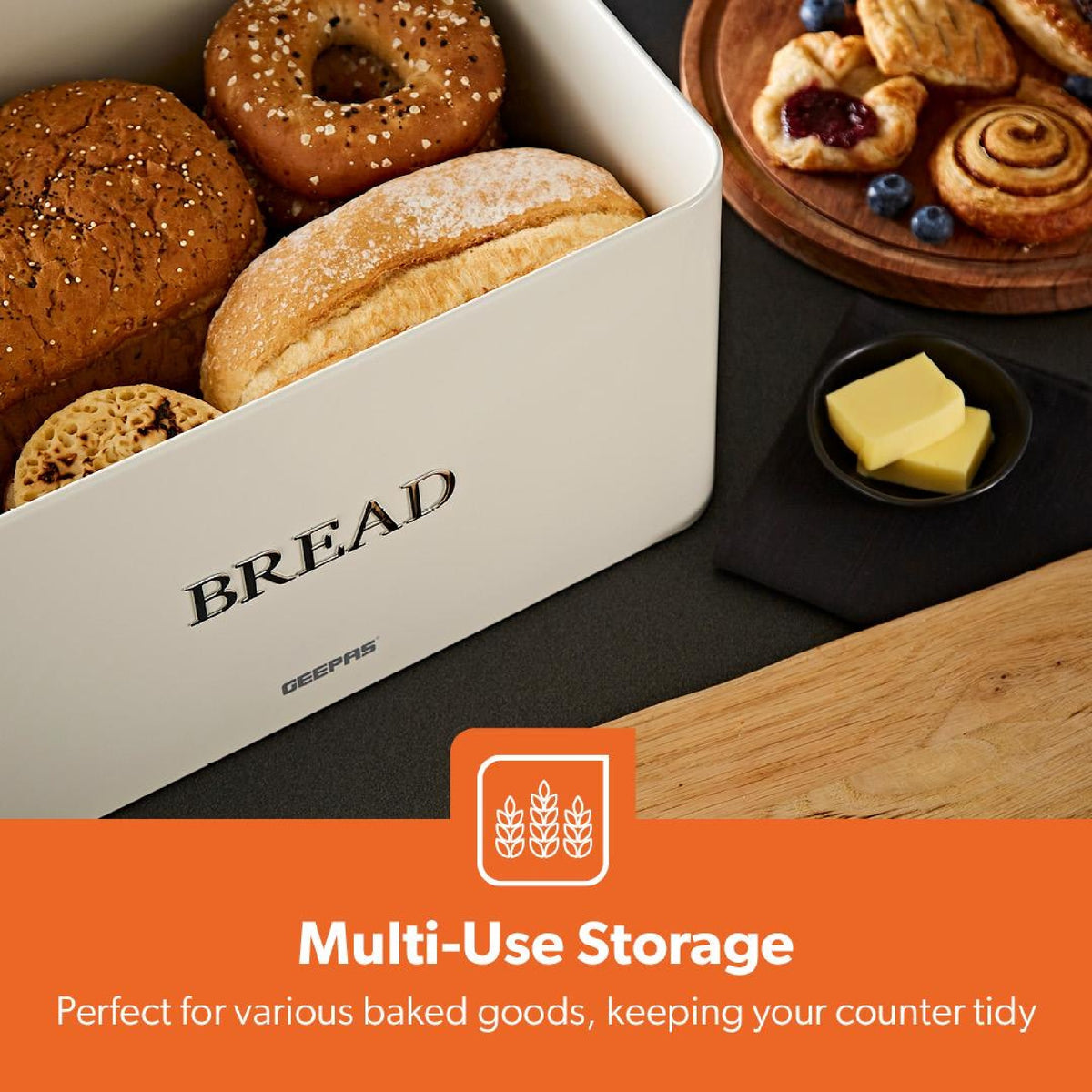 RETROVIVE BREAD BIN WITH LID 13L CREAM WI