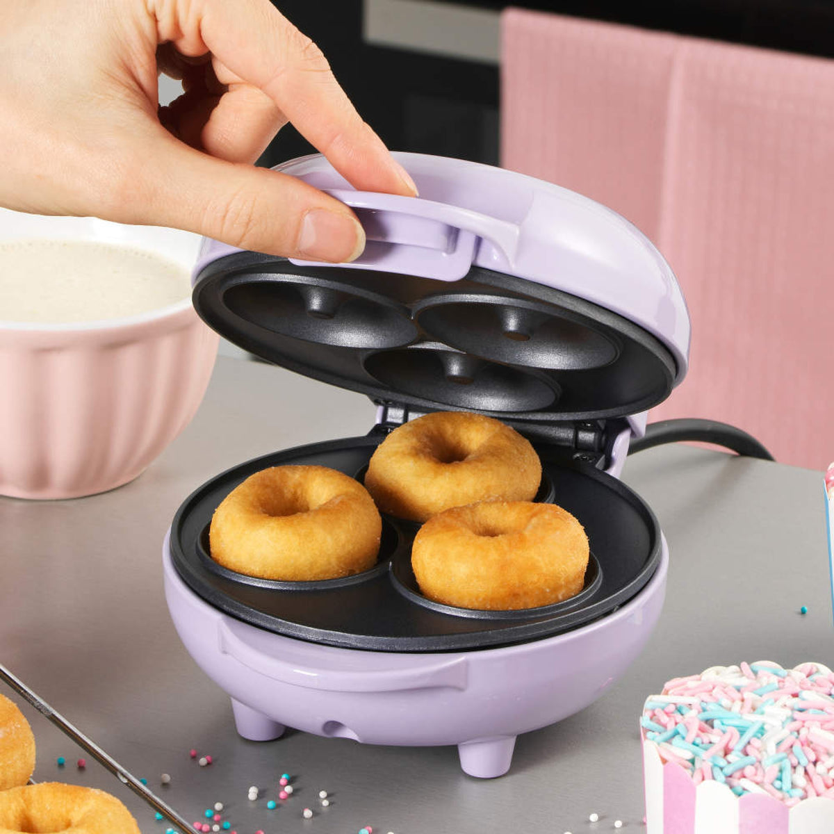 Giles & Posner Sorbet Mini Doughnut Maker, Purple