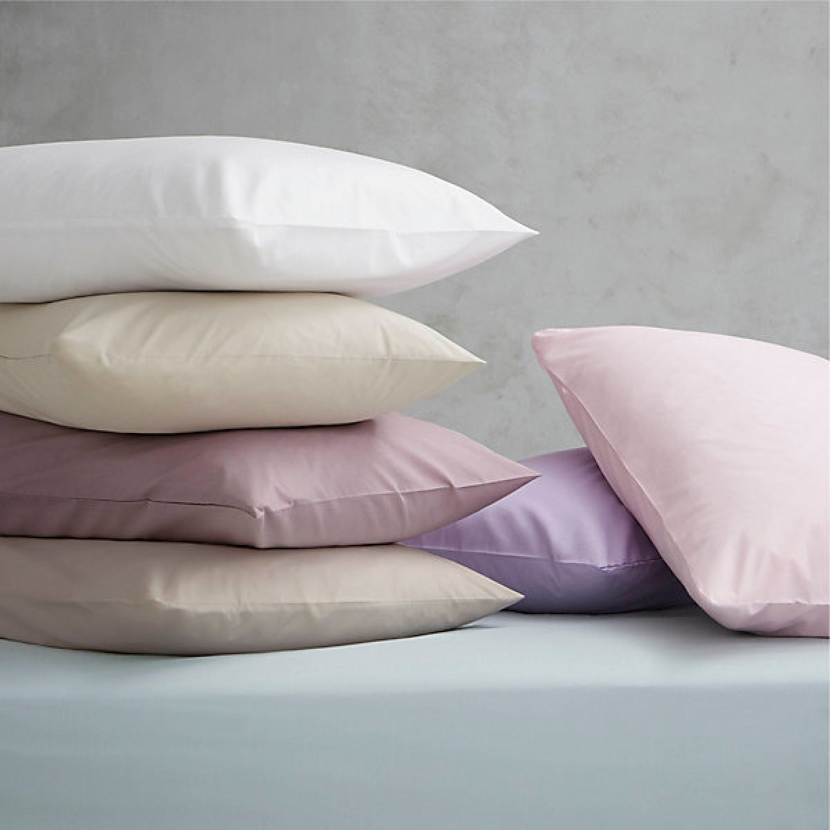 Catherine Lansfield Easy Iron Percale Combed Double Fitted Sheet 35cm Depth White
