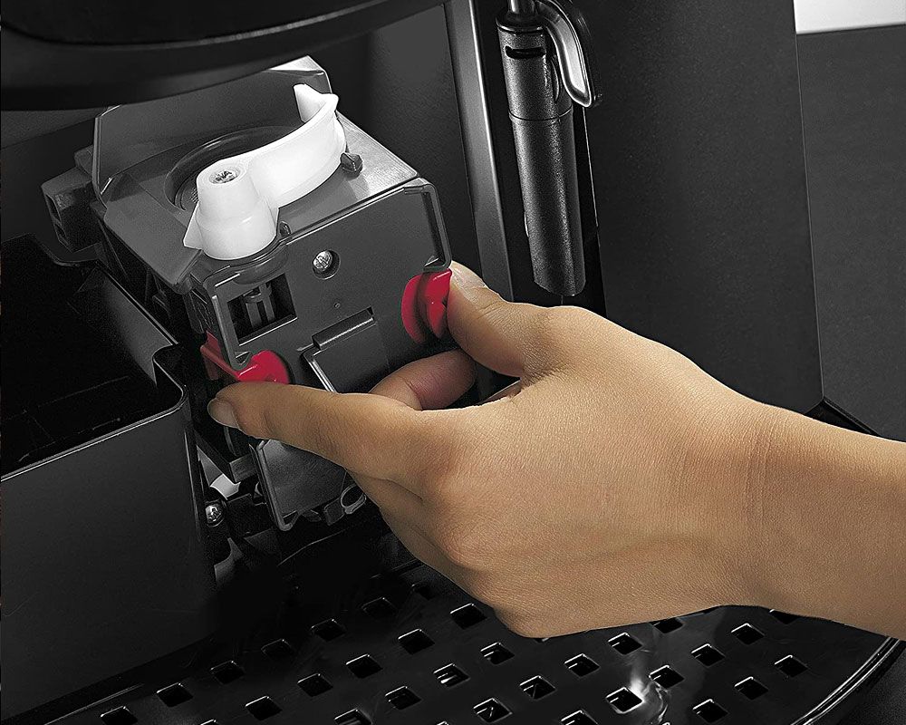 Delonghi Caffe Corso Black & Silver Bean To Cup Coffee Machine - COFFEE MAKERS / ACCESSORIES - Beattys of Loughrea