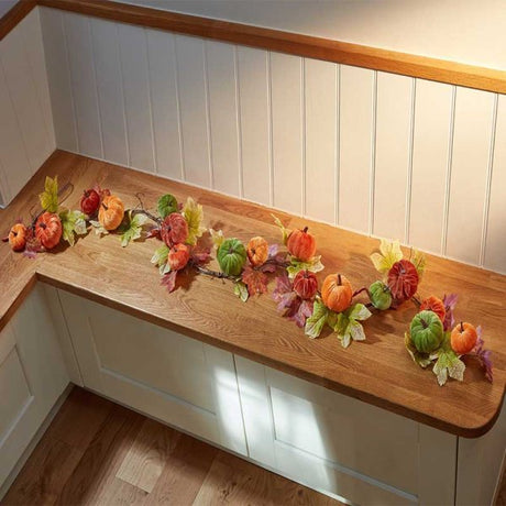 MiniKin Mini Pumpkins Garland - 180cm - GARDEN ORNAMENTS INCL SOLAR - Beattys of Loughrea