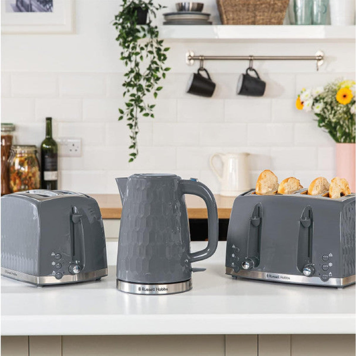 Russell Hobbs Honeycomb 4 Slice Grey Toaster 26073 - TOASTERS - Beattys of Loughrea