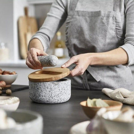 Joseph Joseph Dash™ Pestle & Mortar with Bamboo Lid - KITCHEN HAND TOOLS - Beattys of Loughrea