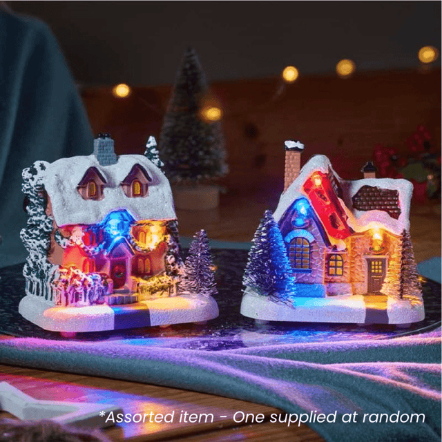 SnowHome SnowScene 11 x 10cm Assorted - One Supplied* - XMAS ROOM DECORATION LARGE AND LIGHT UP - Beattys of Loughrea