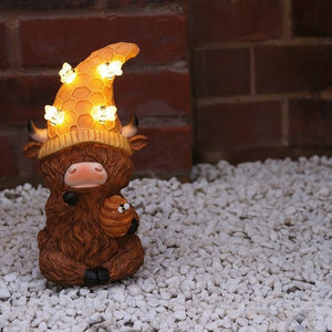 Solar Highland Cow Décor 25cm with Bee Hat - GARDEN ORNAMENTS INCL SOLAR - Beattys of Loughrea
