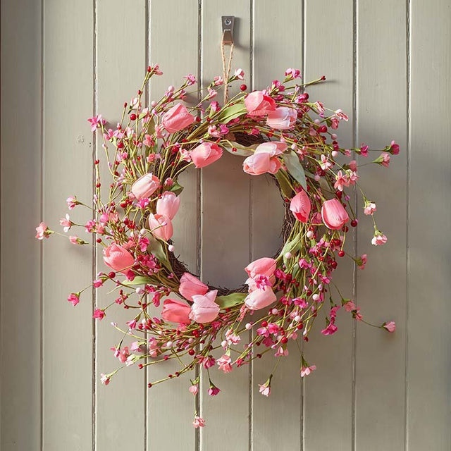 Tulip Whirl Wreath 45cm - GARDEN ORNAMENTS INCL SOLAR - Beattys of Loughrea