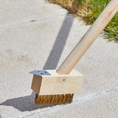 Patio Brush with Scraper & Spare Head – 140cm - GARDEN HOE/RAKE/HANDLE/HAND TOOL - Beattys of Loughrea