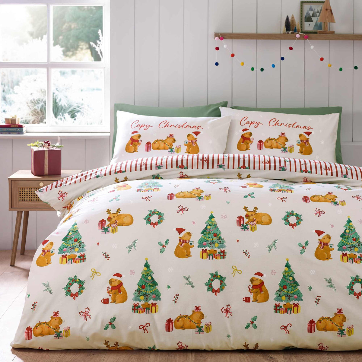 Capy Christmas Cream Duvet Cover Set - Double