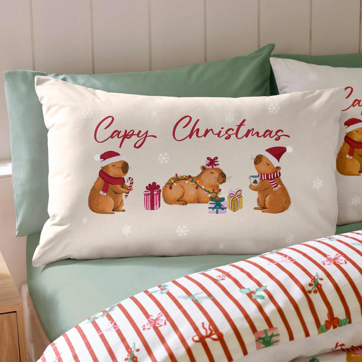Capy Christmas Cream Duvet Cover Set - Double