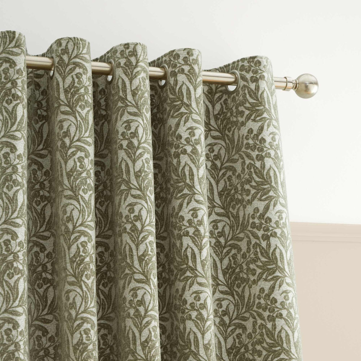 Chenille Leaves Green Eyelet Curtains - 66" x 72"