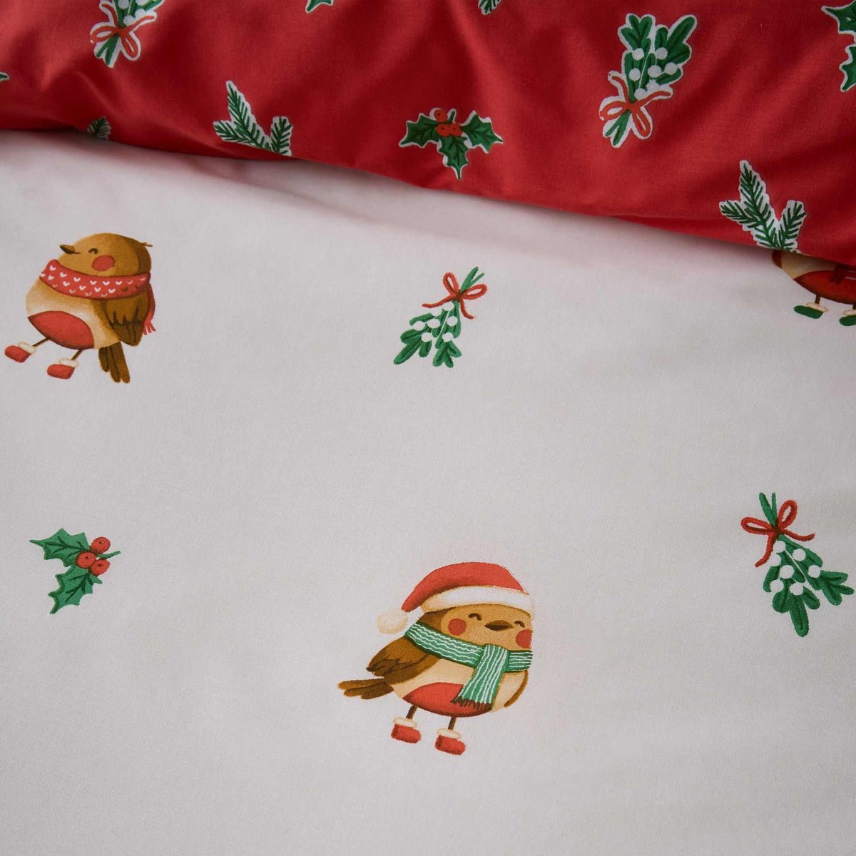 Christmas Robins Red Duvet Cover Set - Double