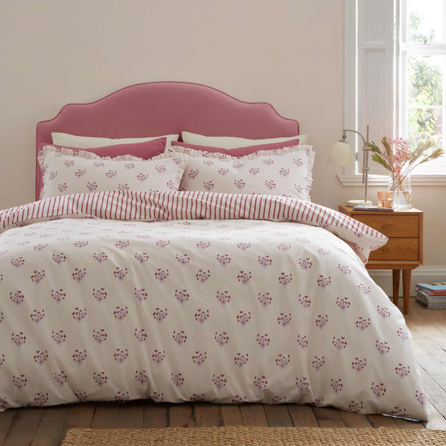 Hand Gathered Posy Cream / Red Duvet Cover Set - Super King