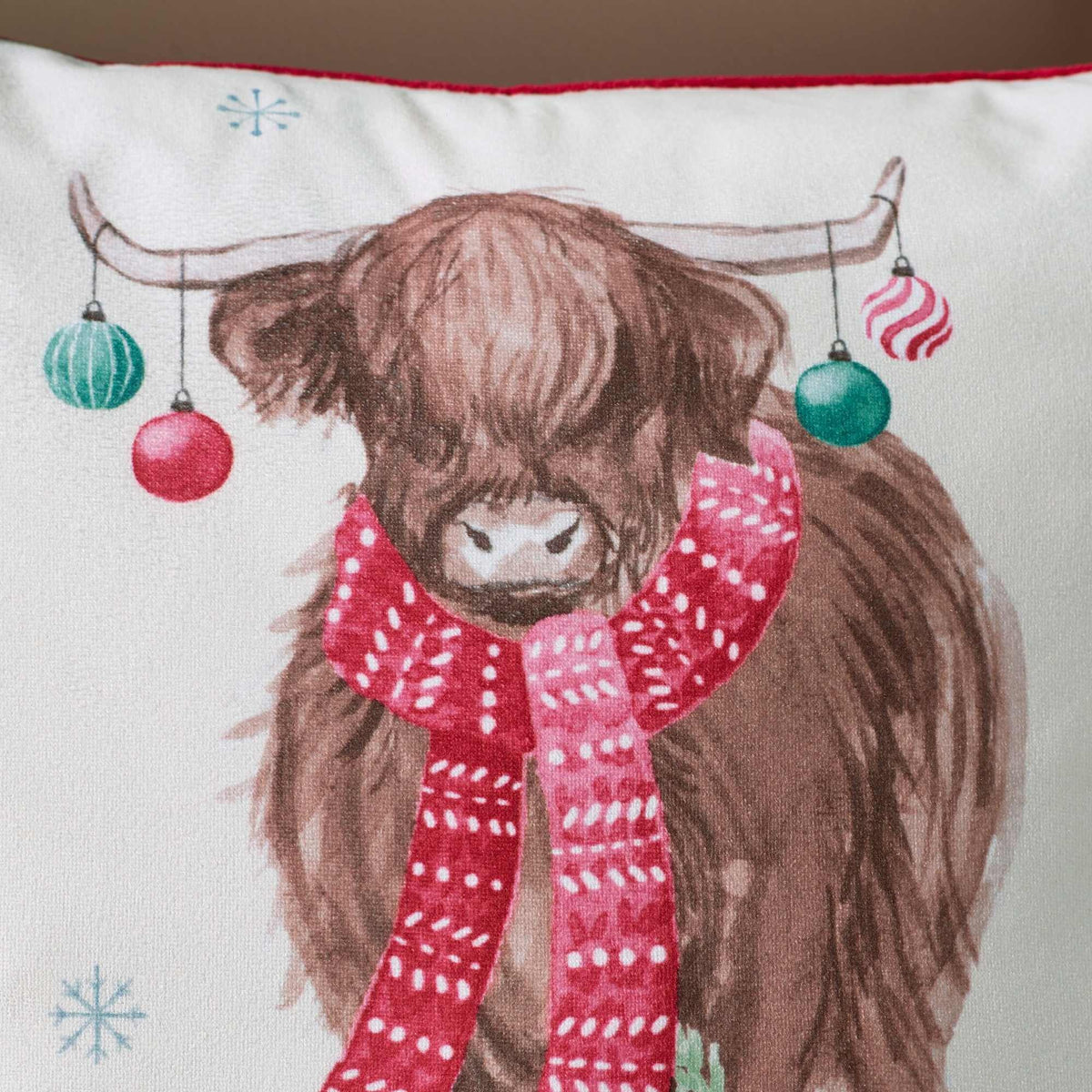 Christmas Highland Cow Natural Filled Cushion - 45 x 45cm