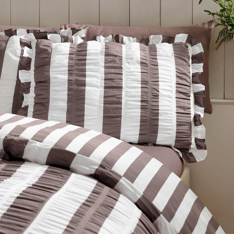 Seersucker Frill Stripe Chocolate Duvet Cover Set - Double - DUVET COVERS - Beattys of Loughrea