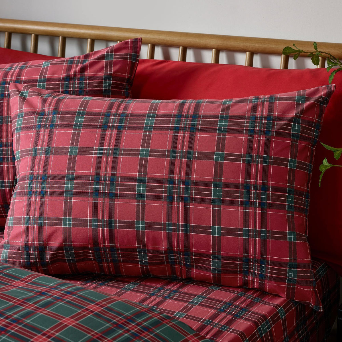 Tartan Check Red / Green Duvet Cover Set - Double