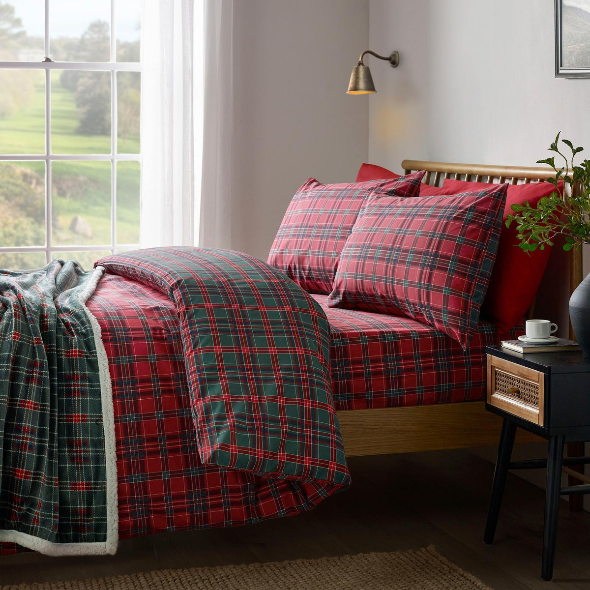 Tartan Check Red / Green Duvet Cover Set - Double