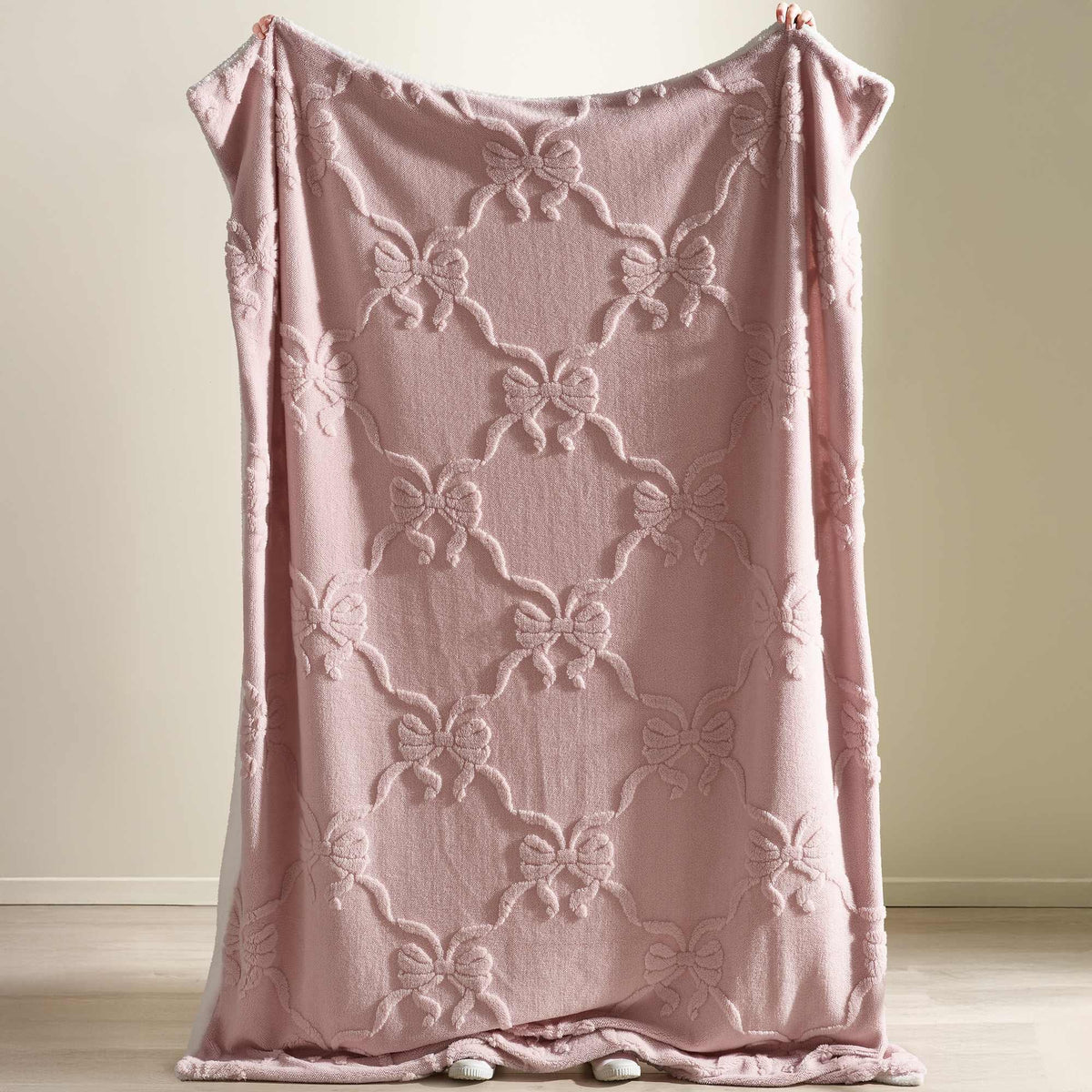 Carved Bow Pink Throw