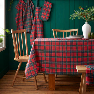 Tartan Check Red / Green Tablecloth