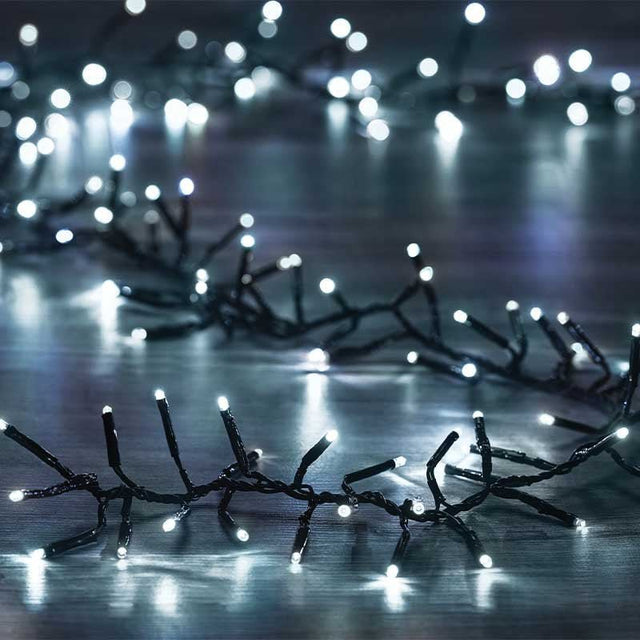 1500 LED Cluster Christmas Lights Cool White with Auto Timer