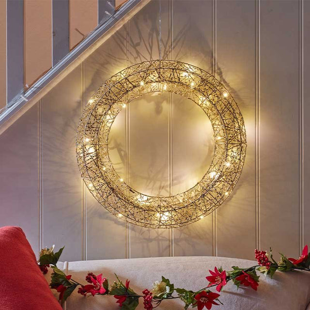 Gold Weave WonderWreath Illuminated Christmas Decoration – 40cm - XMAS WREATHS - Beattys of Loughrea