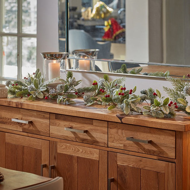 FrostBerry Decorated Christmas Garland – 180cm