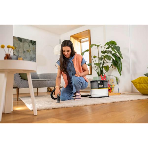 Kärcher SE2 Spot Care Spot Cleaner, White