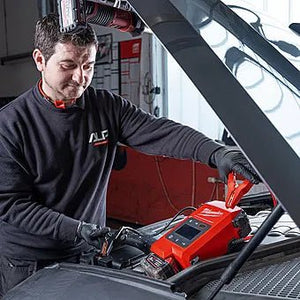 Milwaukee M18 JS2000 - 0 Jump Starter 2000A (Body Only) - CORDLESS TOOLS - Beattys of Loughrea