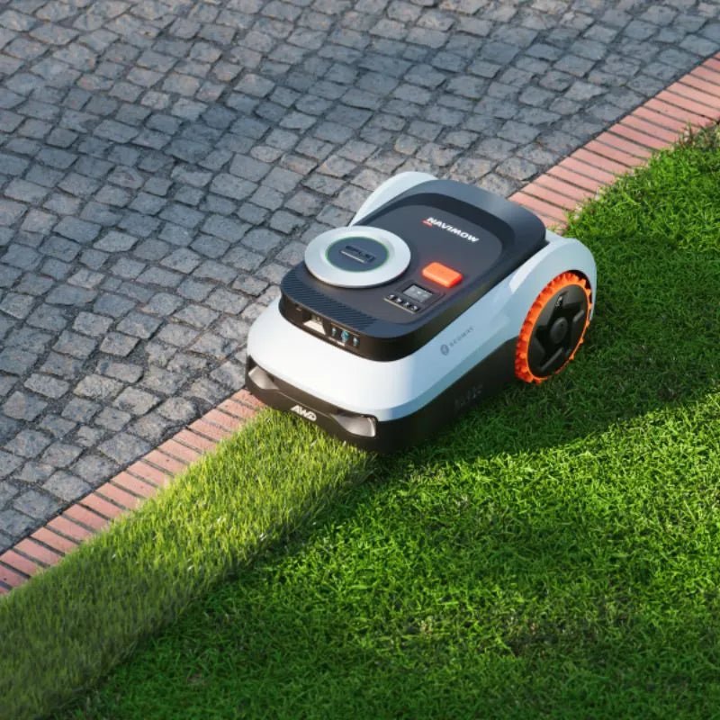 Segway Navimow I220E LIDAR Pro AWD Robot Lawnmower | 2000M2 - ROBOT MOWERS - Beattys of Loughrea