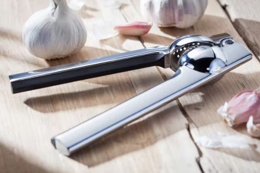 Stellar Chrome Garlic Press - KITCHEN HAND TOOLS - Beattys of Loughrea