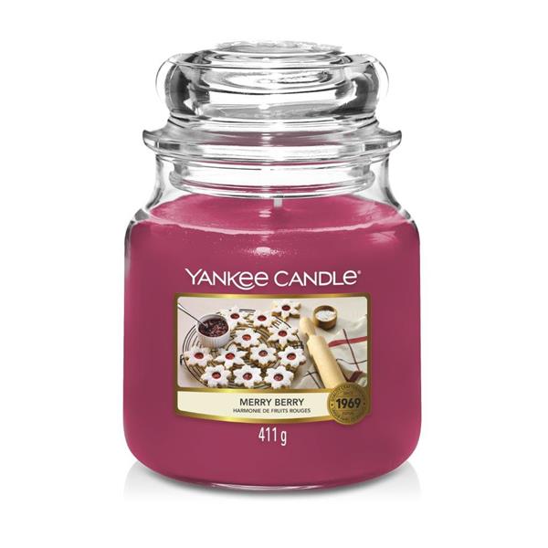 Merry Berry Medium Yankee Candle 411g - CANDLES - Beattys of Loughrea