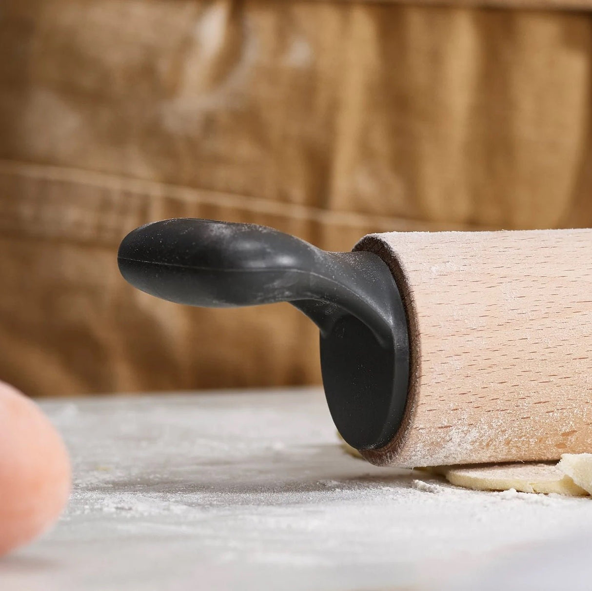 Joseph Joseph Grip-Pin™ Ergonomic Rolling Pin - KITCHEN HAND TOOLS - Beattys of Loughrea