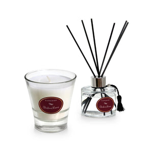 TIPPERARY CRYSTAL Poinsettia Candle & Diffuser Set - Christmas Berries - CANDLES - Beattys of Loughrea
