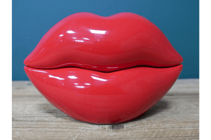 Red Lips Ornament - ORNAMENTS - Beattys of Loughrea