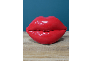 Red Lips Ornament - ORNAMENTS - Beattys of Loughrea