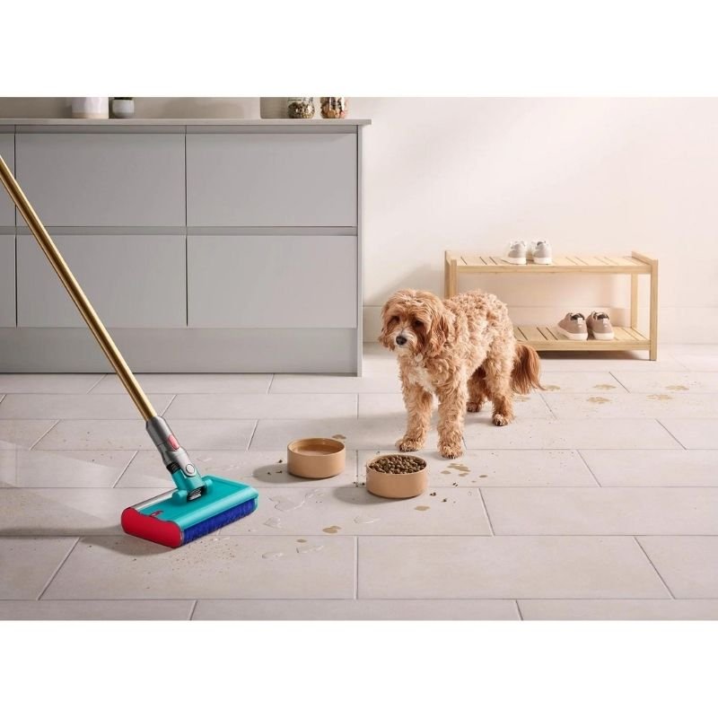 Dyson V15s Detect Submarine Wet & Dry Vacuum Cleaner - VACUUM CLEANER NOT ROBOT - Beattys of Loughrea