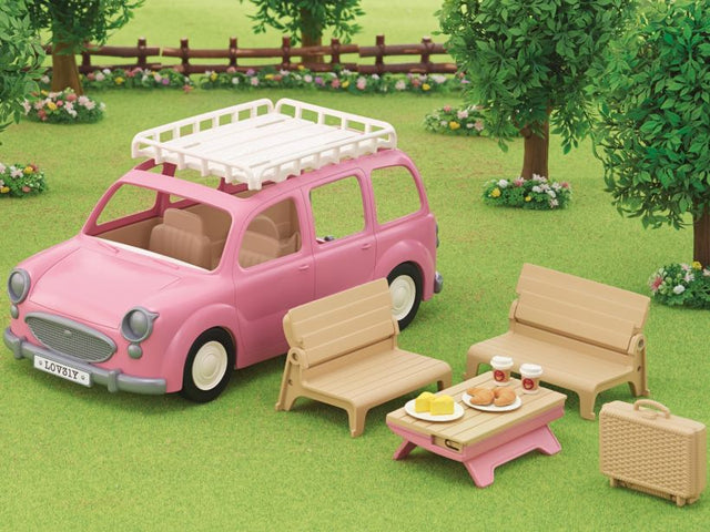 Sylvanian Families Family Picnic Van - SYLVANIAN / BEANIE BABIES - Beattys of Loughrea