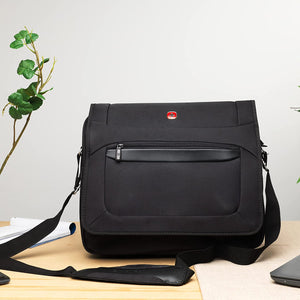 Wenger 16" Messenger Bag - LAPTOP CASES BAGS & COVERS - Beattys of Loughrea