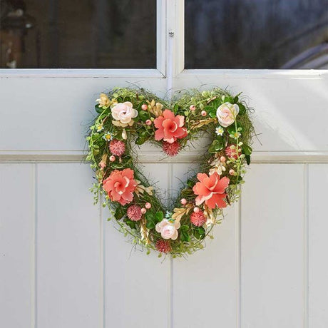 Faux FloraHeart Wreath 30cm - SOLAR / GARDEN ORNAMENTS - Beattys of Loughrea