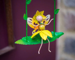 Honey Sunflower Swing - SOLAR / GARDEN ORNAMENTS - Beattys of Loughrea
