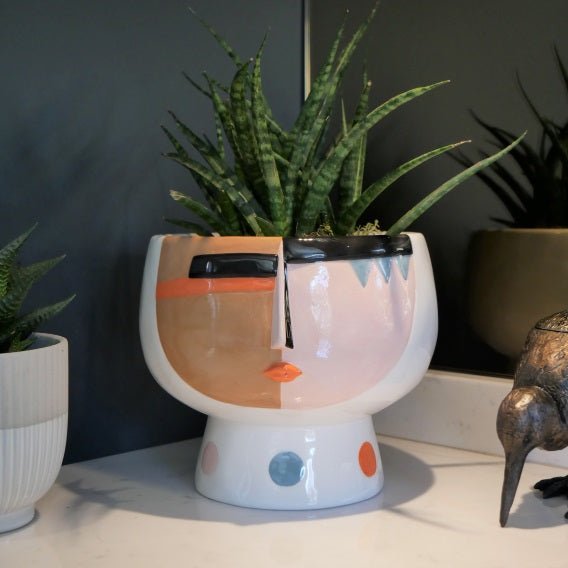 Ceramic Face Plant Pot 15cm (Plant not incl.) - FLOWERPOT/VASE/JUG 1 - Beattys of Loughrea