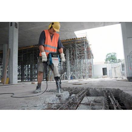 Bosch GSH 27 VC Professional 27KG Breaker 110V - SPECIAL POWERTOOLS - Beattys of Loughrea