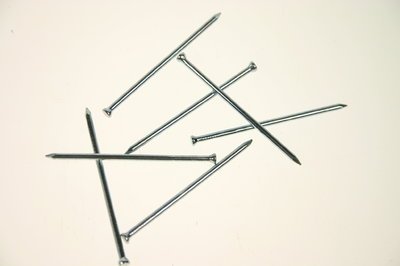 Challenge Zinc Plated Panel Pins - 1kg Box 40mm - PANEL PINS/TACKS - Beattys of Loughrea