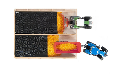 Kids Globe 1:32 Wooden Silage Pit - FARMS/TRACTORS/BUILDING - Beattys of Loughrea