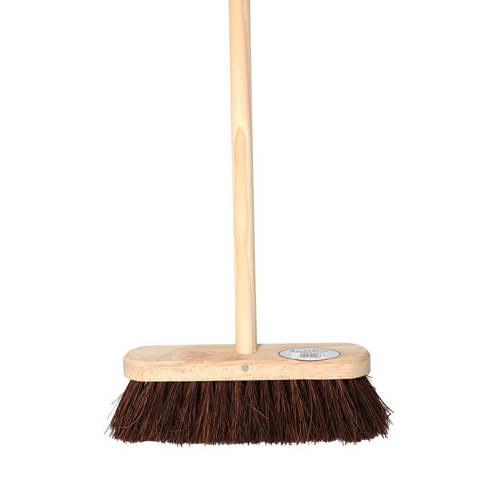 Varian Bassine Brush - 11in - CLEANING SWEEPNG BRUSH/BROOM/DUSTPAN - Beattys of Loughrea
